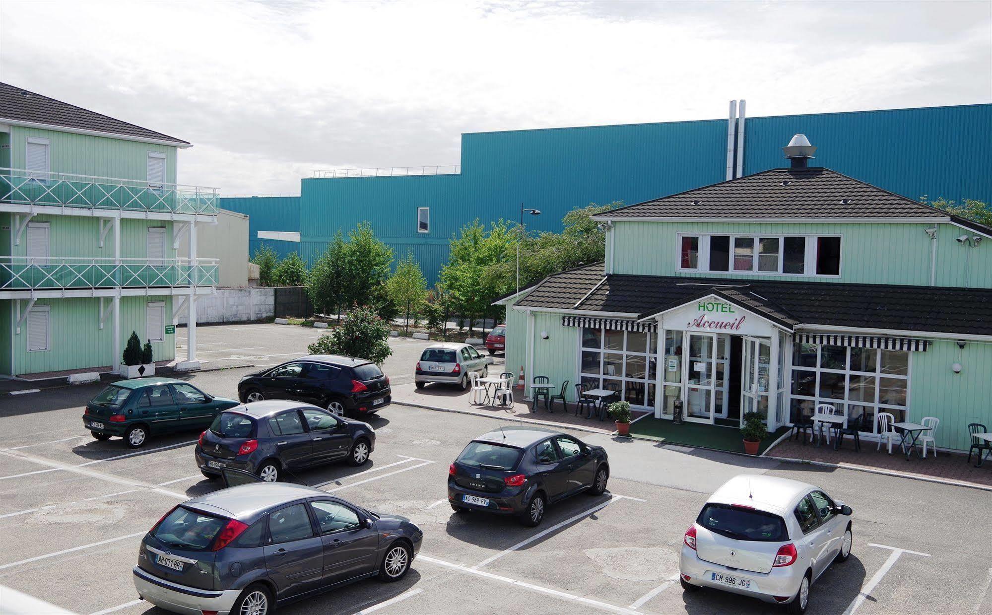 Premiere Classe Coignieres Exterior photo