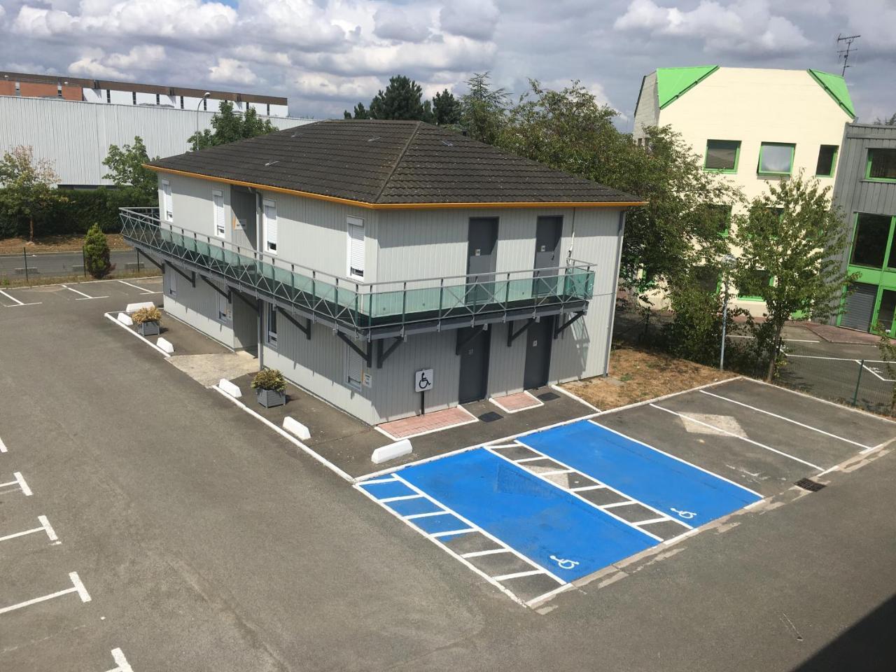 Premiere Classe Coignieres Exterior photo